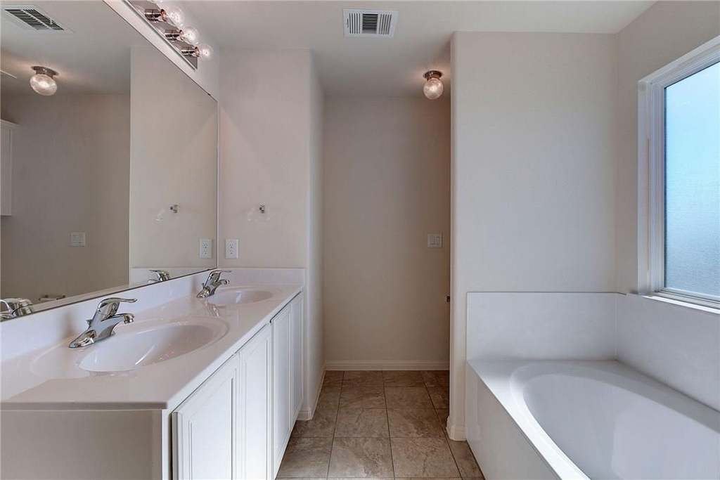 18418 Mammoth Cave Blvd - Photo 23
