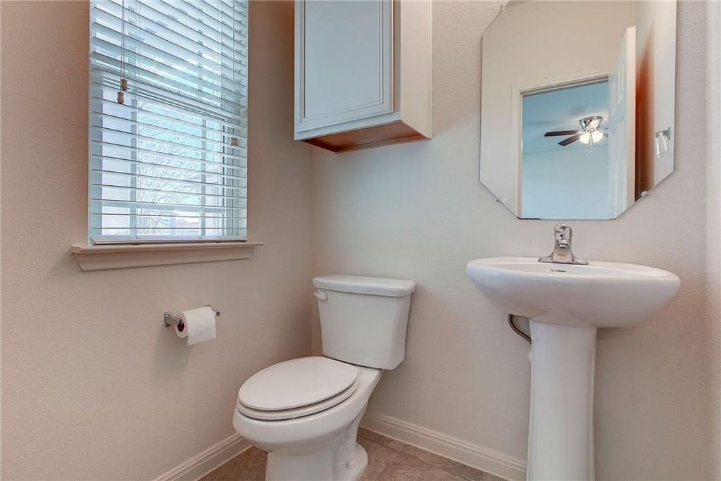 18418 Mammoth Cave Blvd - Photo 11