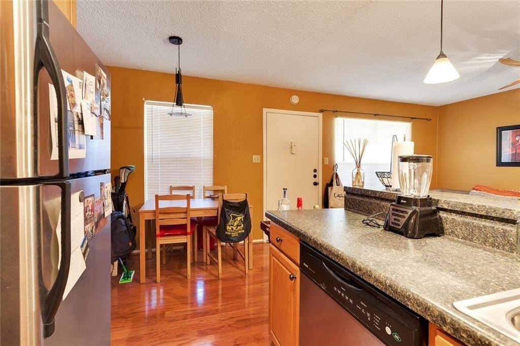 910 Duncan Ln - Photo 10