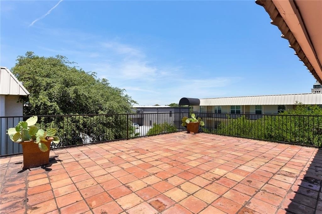 910 Duncan Ln - Photo 18