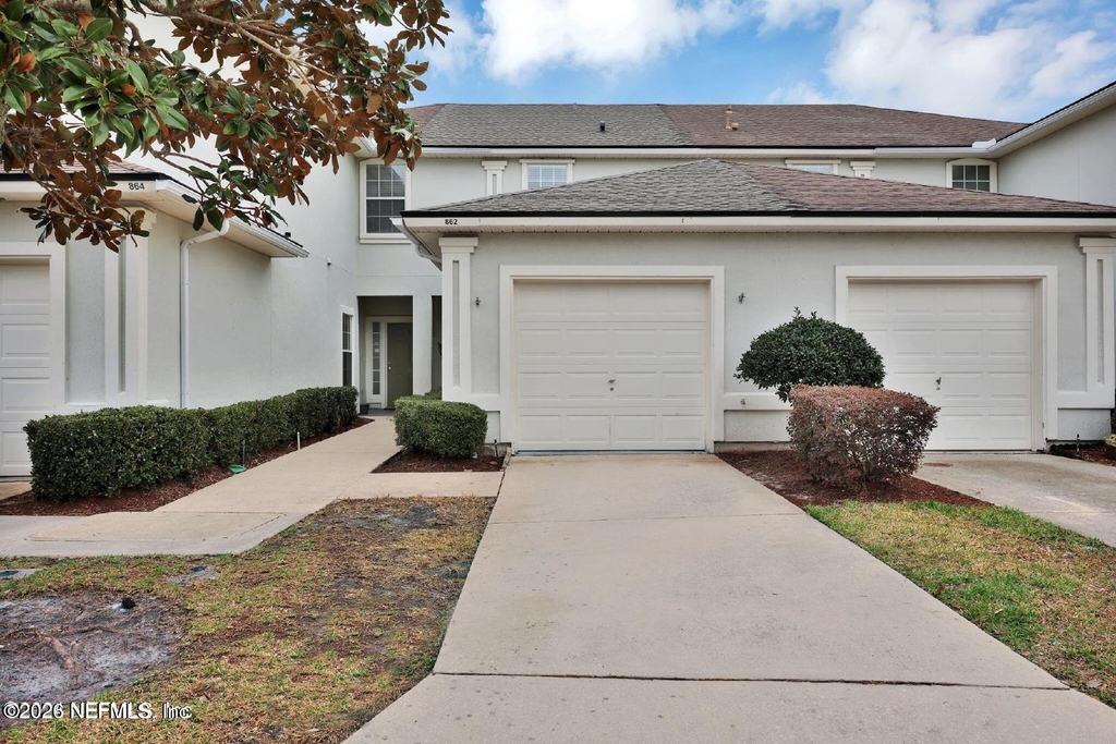 862 Southern Creek Drive - Photo 0