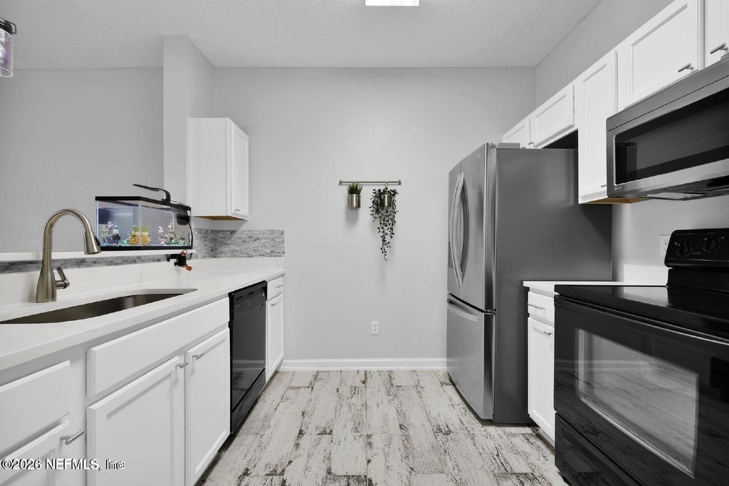 862 Southern Creek Drive - Photo 4