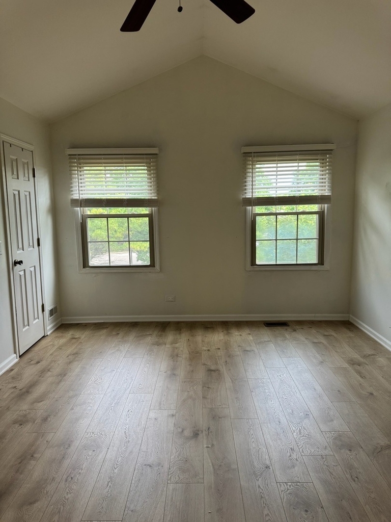2404 Kenmore Court - Photo 13