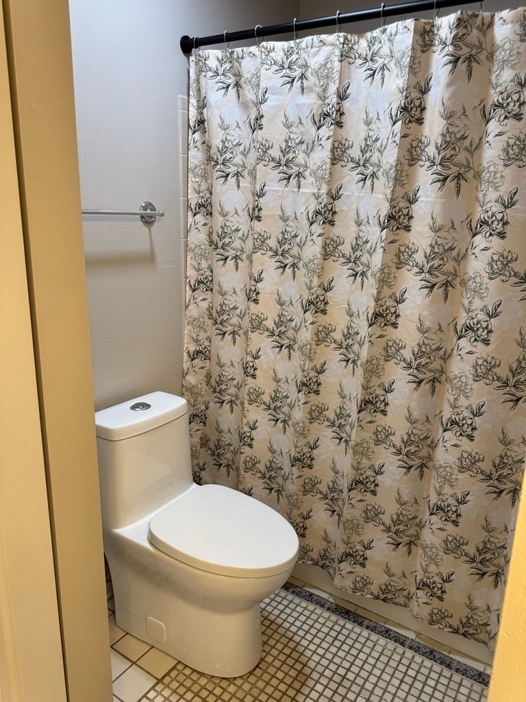 2404 Kenmore Court - Photo 23