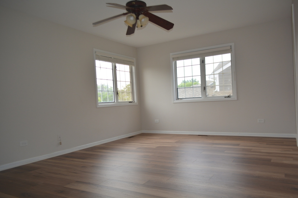 494 W Parkside Drive - Photo 10