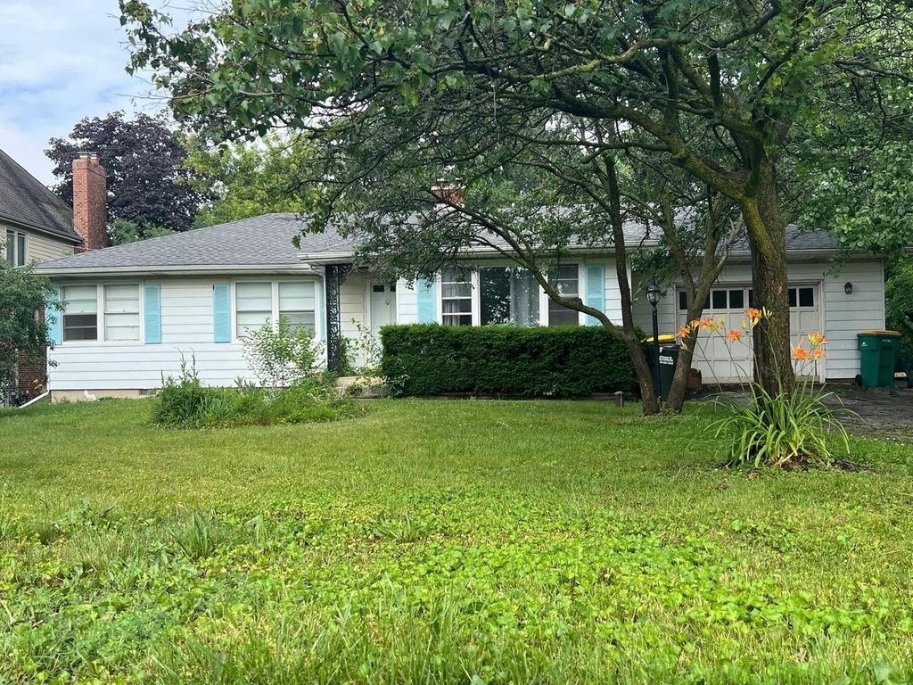6536 S Ridge Road - Photo 0