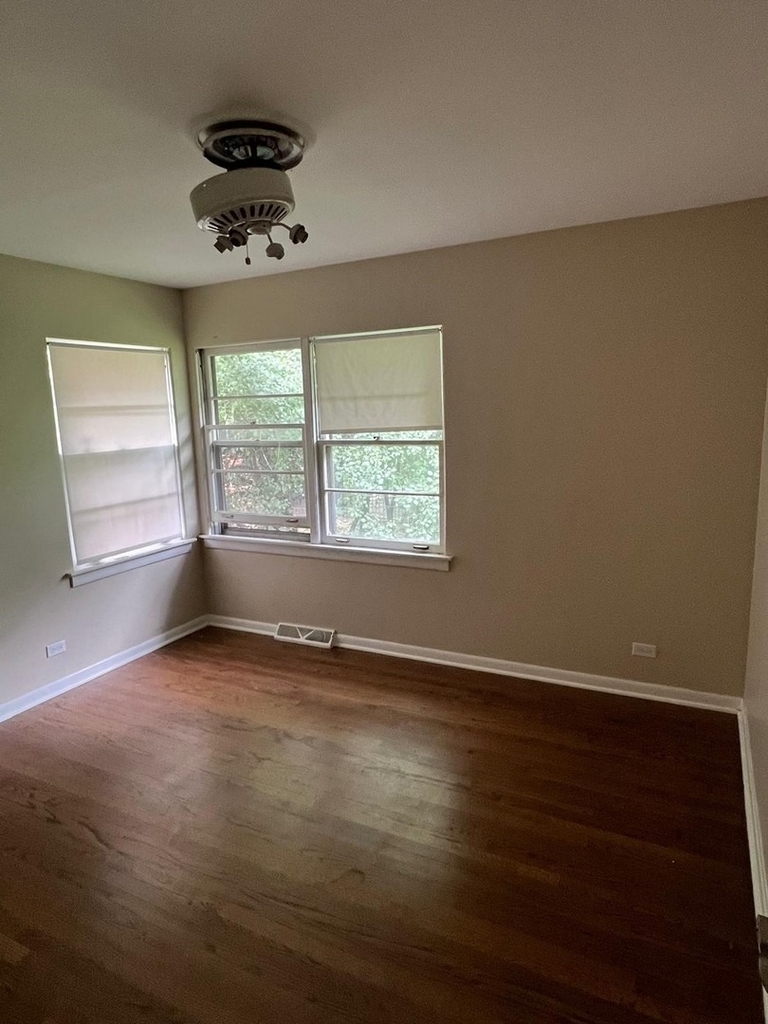 6536 S Ridge Road - Photo 9