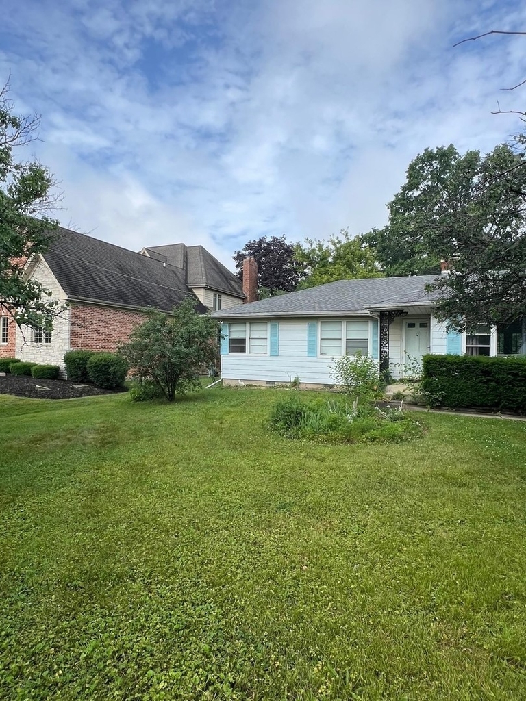 6536 S Ridge Road - Photo 1