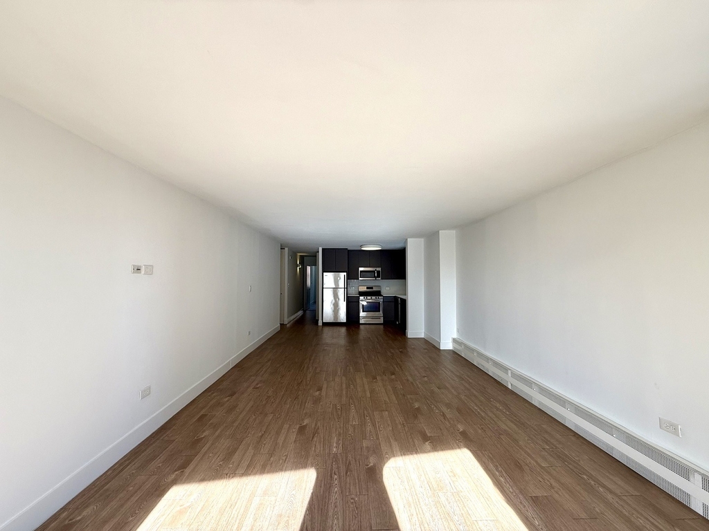 420 W Belmont Avenue - Photo 6