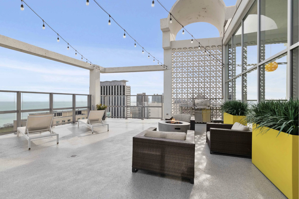 420 W Belmont Avenue - Photo 18