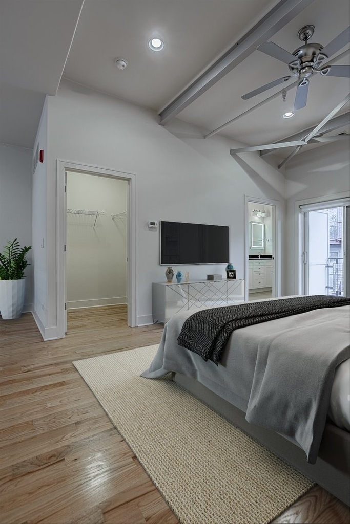 2100 Greenwood Street - Photo 5