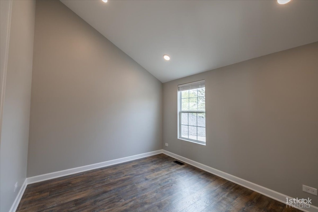 1801 Shetland Road - Photo 14