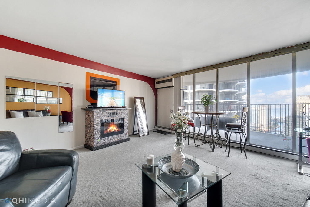 300 N State Street - Photo 1