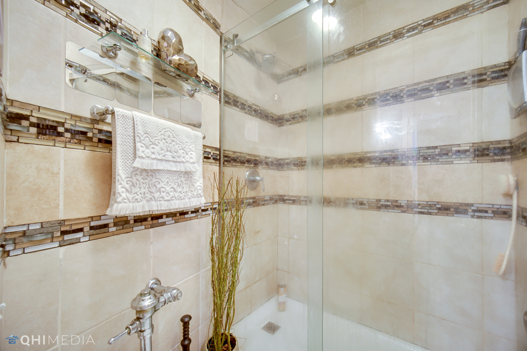 300 N State Street - Photo 12