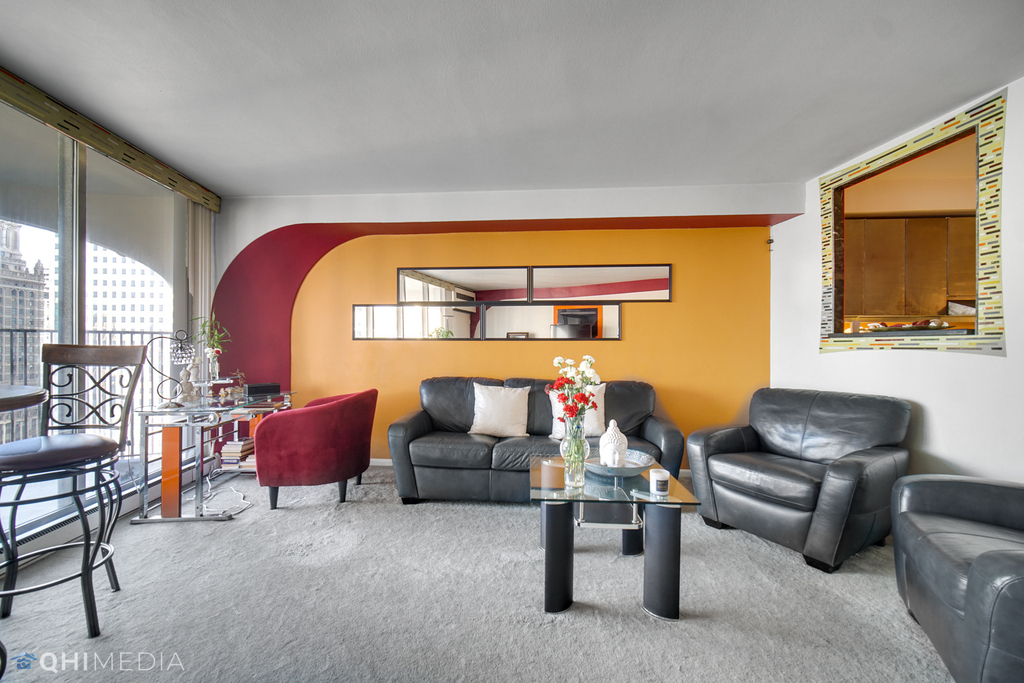 300 N State Street - Photo 4