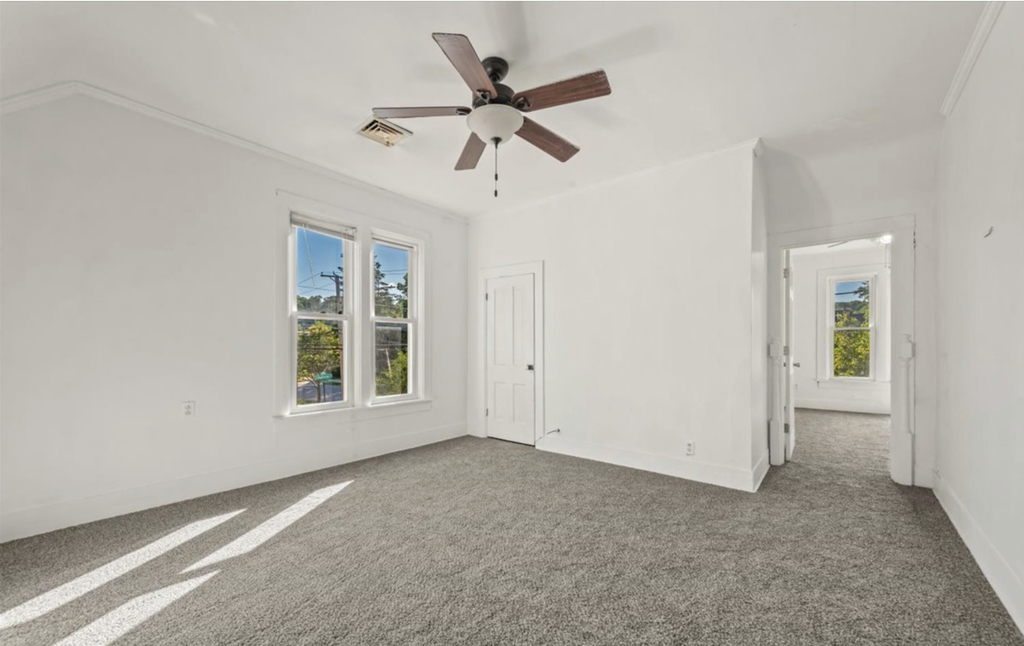 18 Madison Street - Photo 4