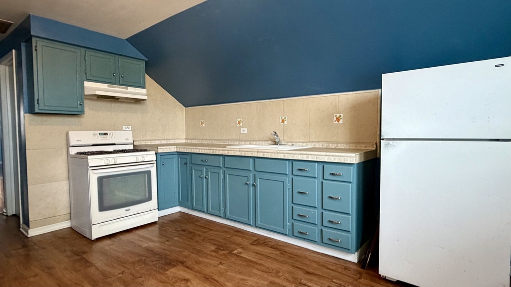 3141 W 44th Street - Photo 1
