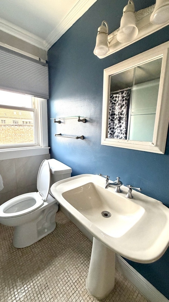 3141 W 44th Street - Photo 8