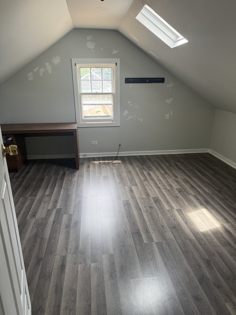 2439 W Byron Street - Photo 7