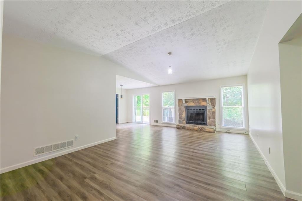 2100 Whitebluff Way Ne - Photo 10