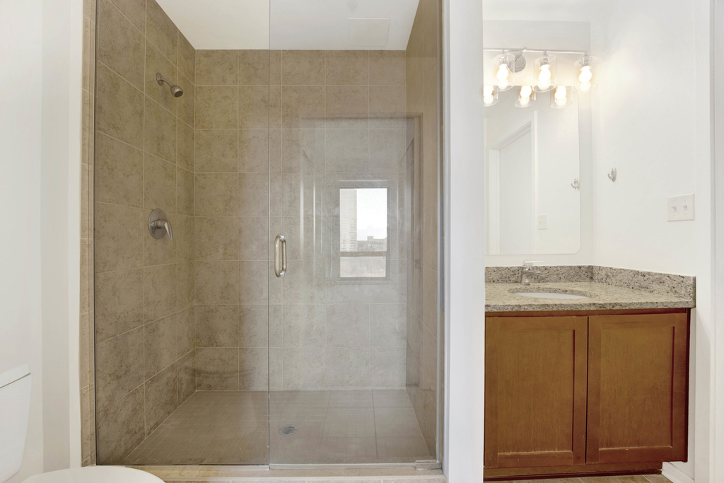 1 E 8th Street - Photo 12