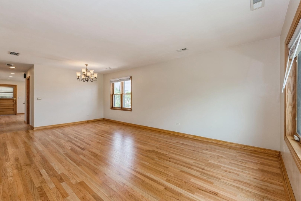 8108 N Oriole Avenue - Photo 8