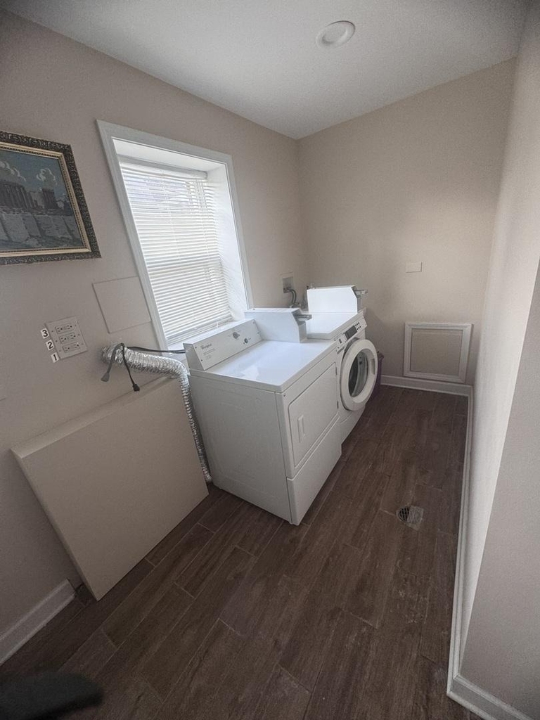 8108 N Oriole Avenue - Photo 11