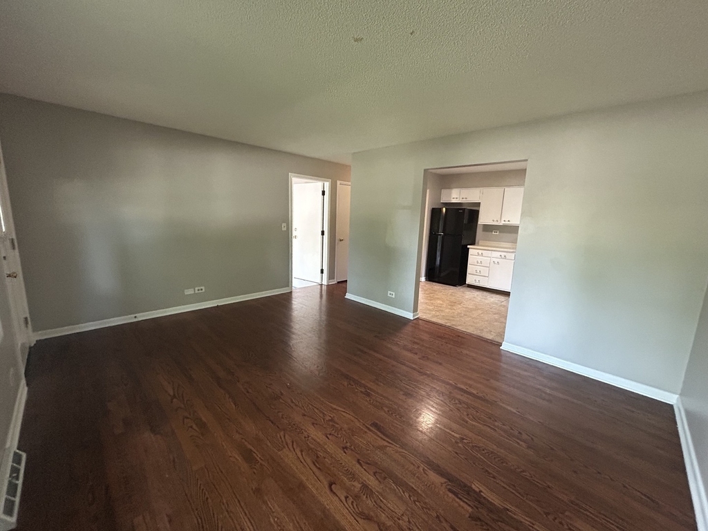 1716 Maple Lane - Photo 2