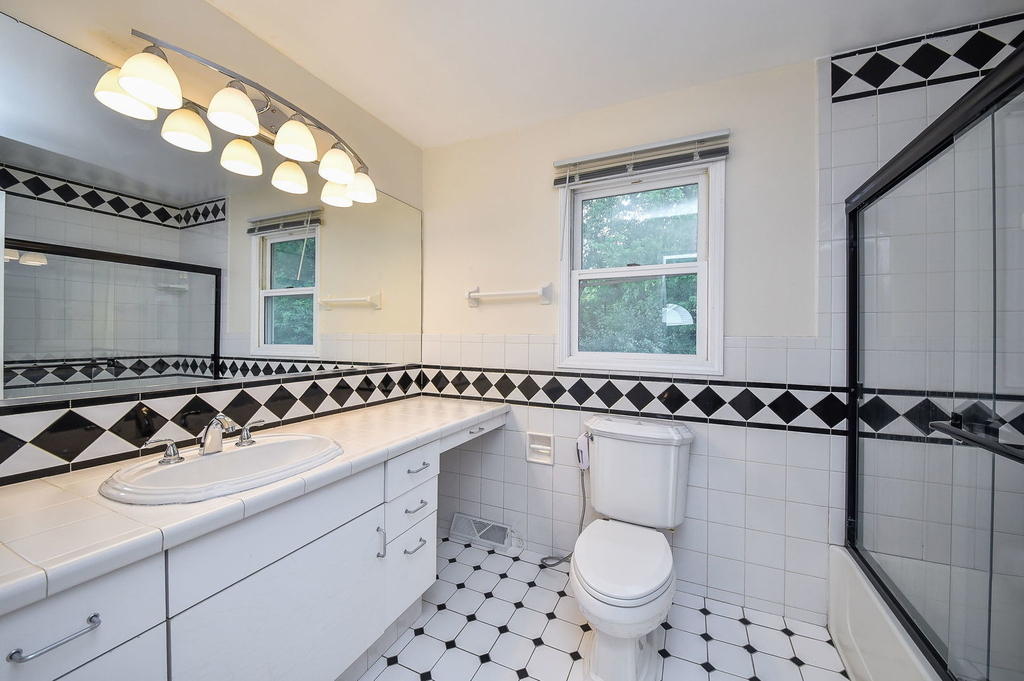 339 Windsor Drive - Photo 13
