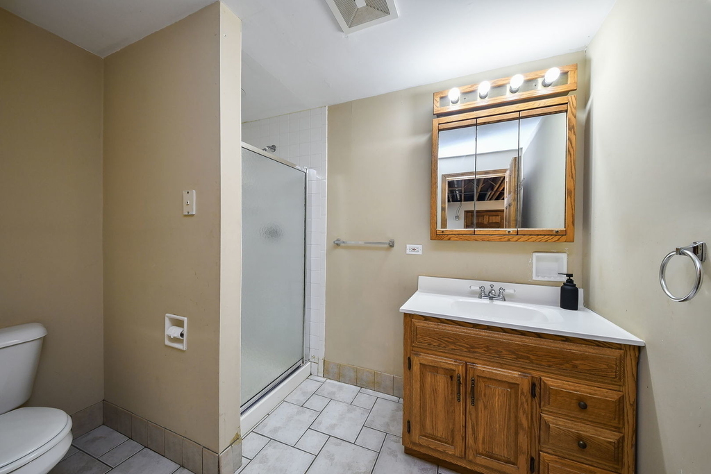 339 Windsor Drive - Photo 17
