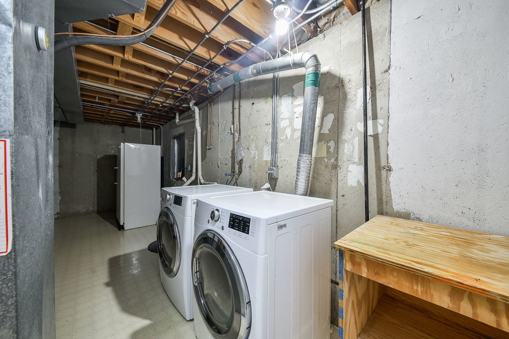 339 Windsor Drive - Photo 18
