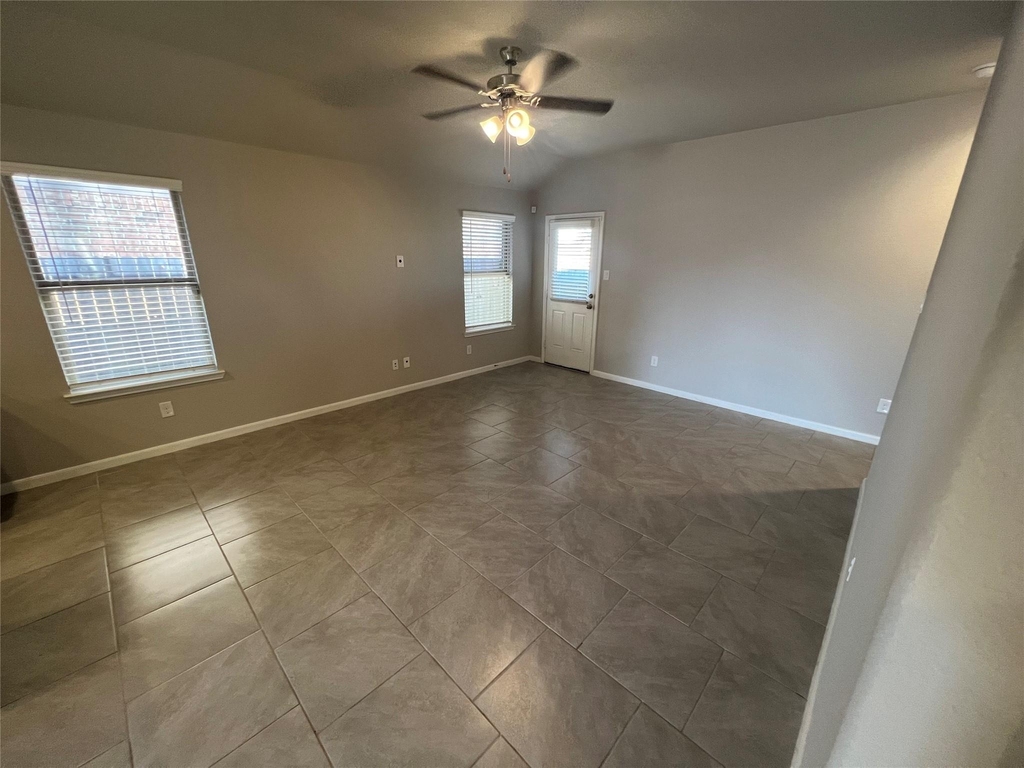 7263 Barrington Ridge Lane - Photo 17