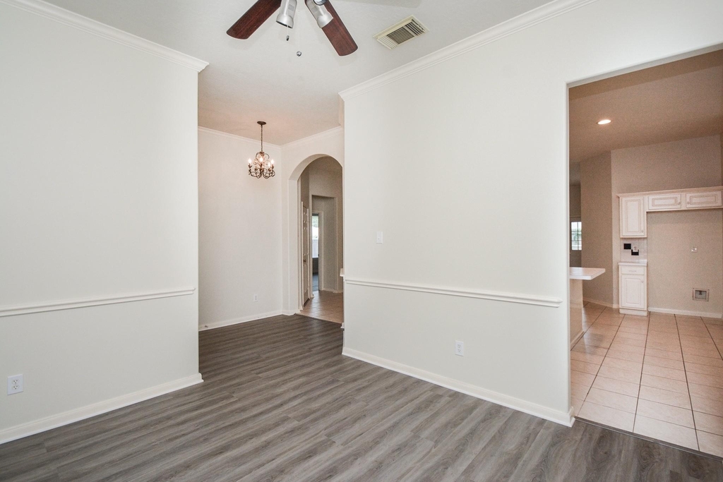 918 Tennyson Drive - Photo 4