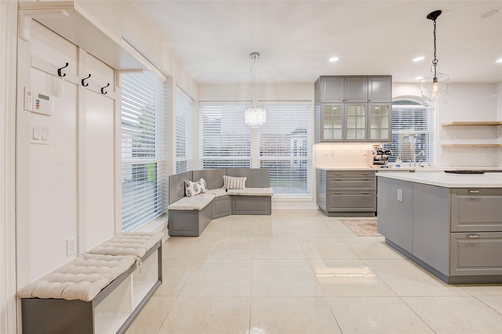 2027 Westshore Drive - Photo 18