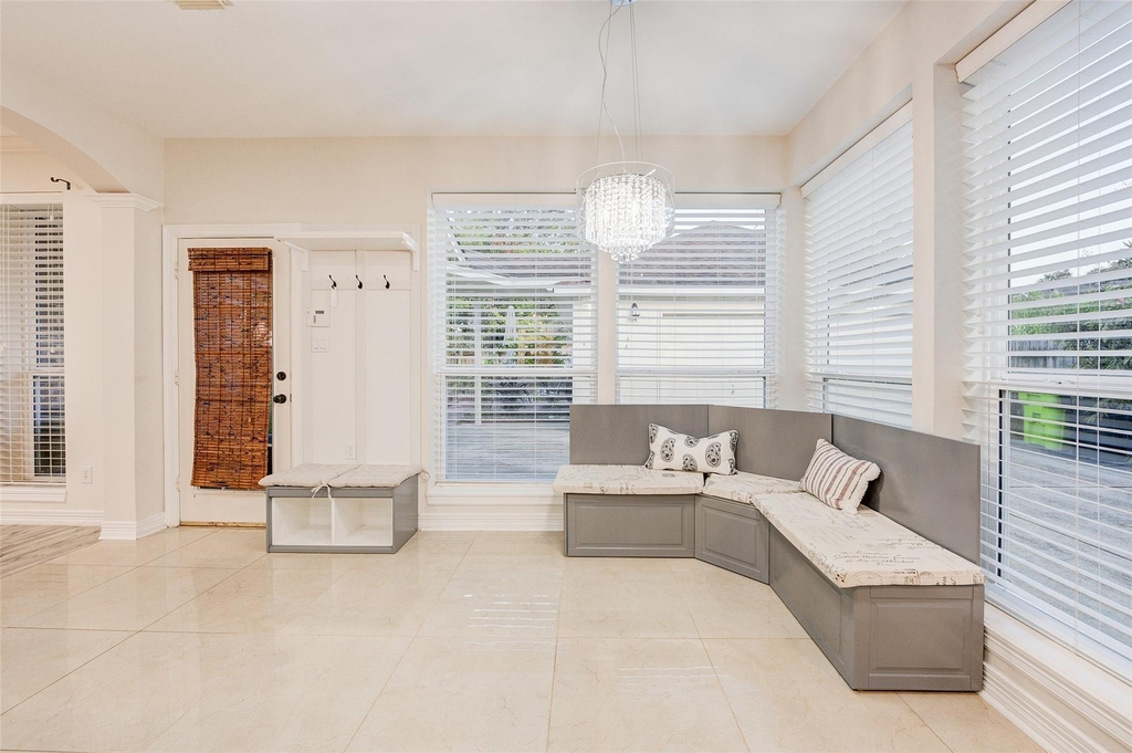 2027 Westshore Drive - Photo 20
