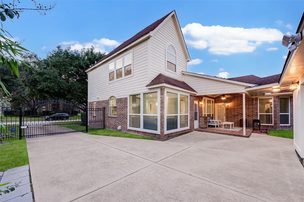2027 Westshore Drive - Photo 44