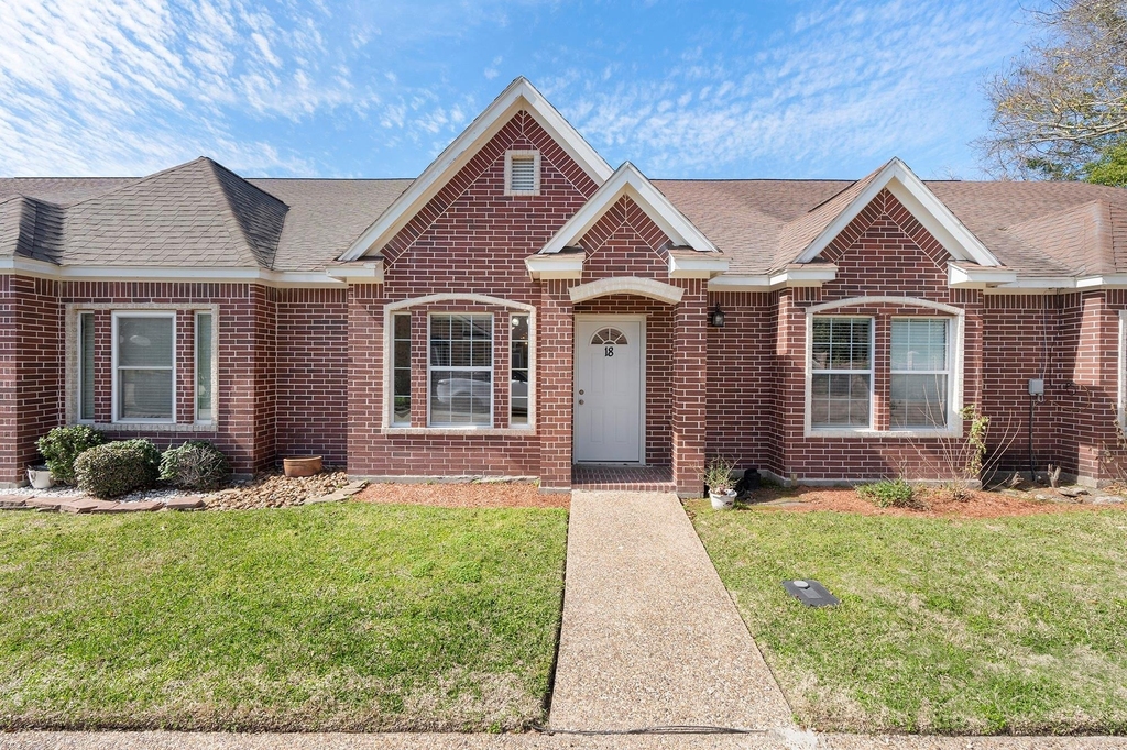 1310 E James Street - Photo 0