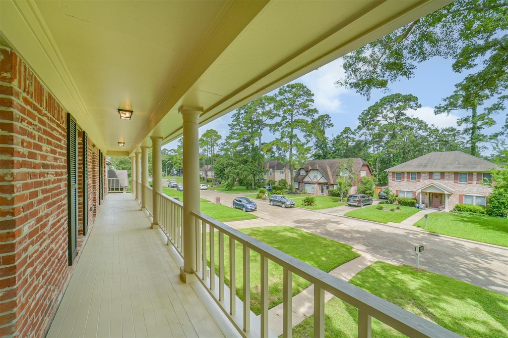 1011 Baltic Lane - Photo 40