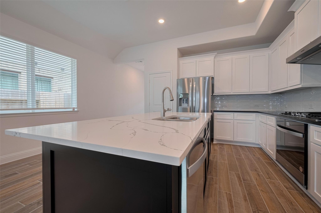 4206 Colony Lane - Photo 0