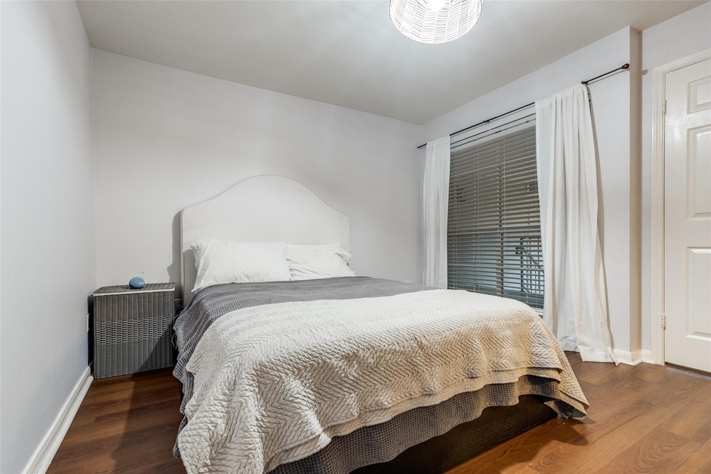 3231 Allen Parkway - Photo 9