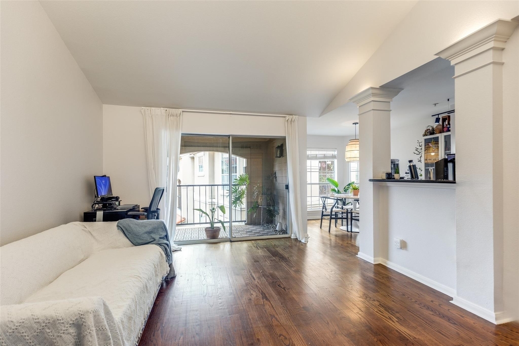 3231 Allen Parkway - Photo 3