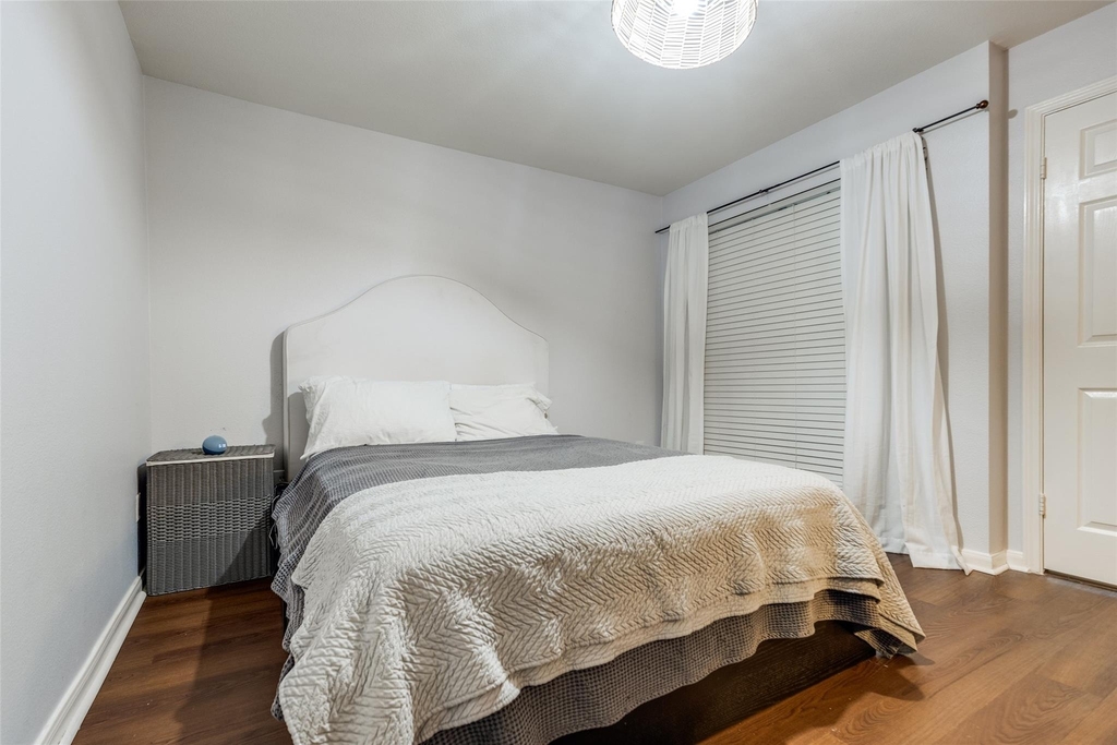 3231 Allen Parkway - Photo 10