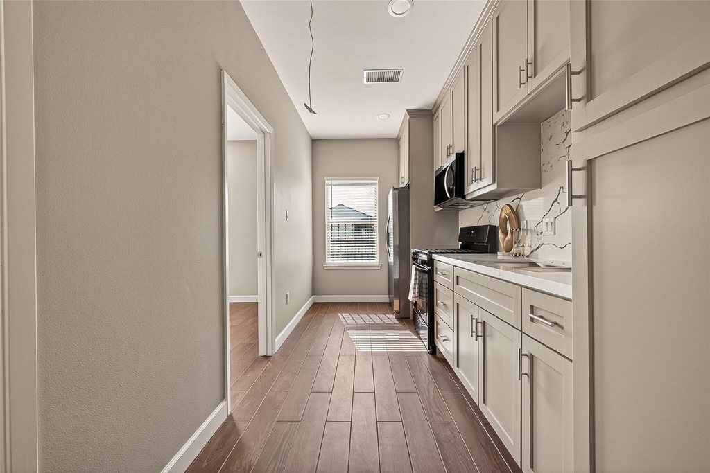8321 Coma Street - Photo 12