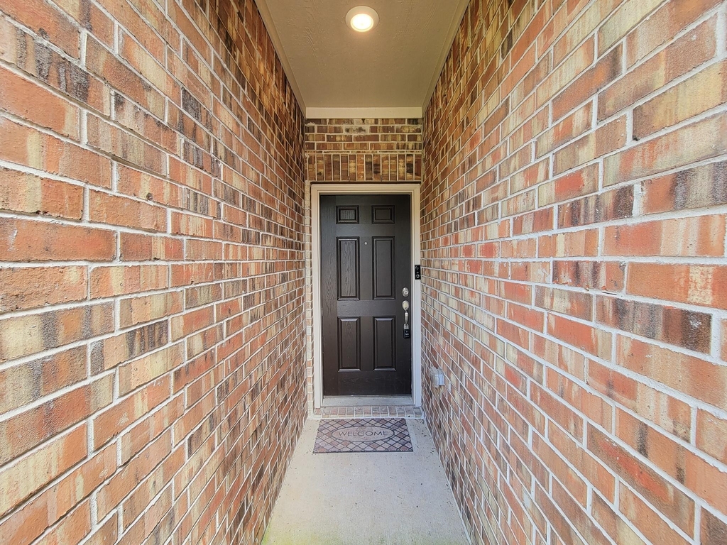 10793 Castle Rock Drive - Photo 2