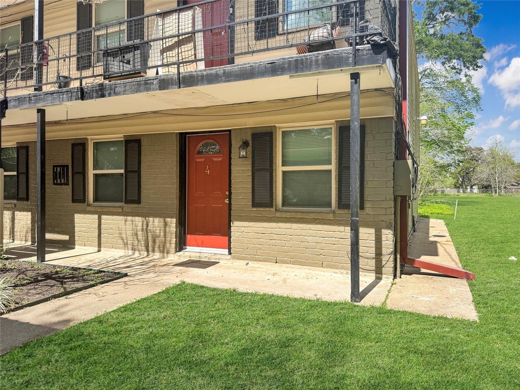 1016 E Walker Street - Photo 4