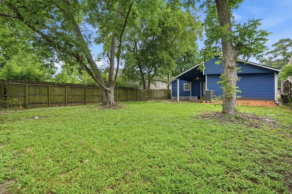 915 W Lewis Street - Photo 26