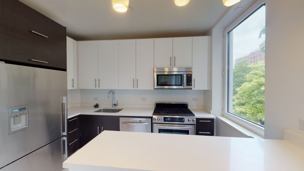 808 Columbus Ave - Photo 2
