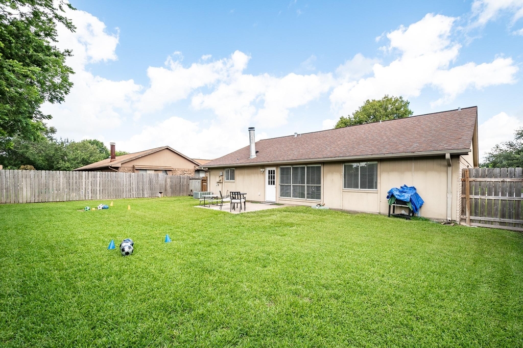 4218 Sequoia Street - Photo 9