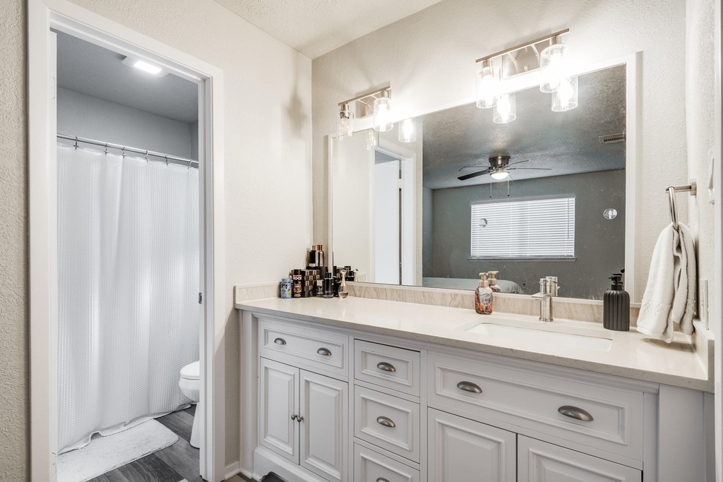 4218 Sequoia Street - Photo 3