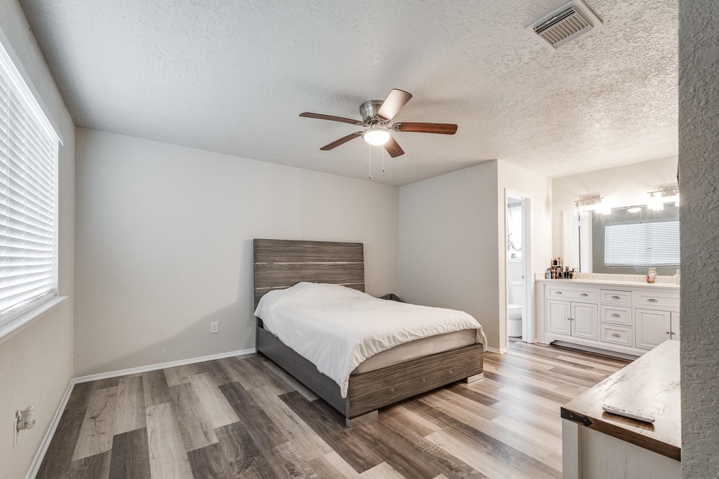 4218 Sequoia Street - Photo 1